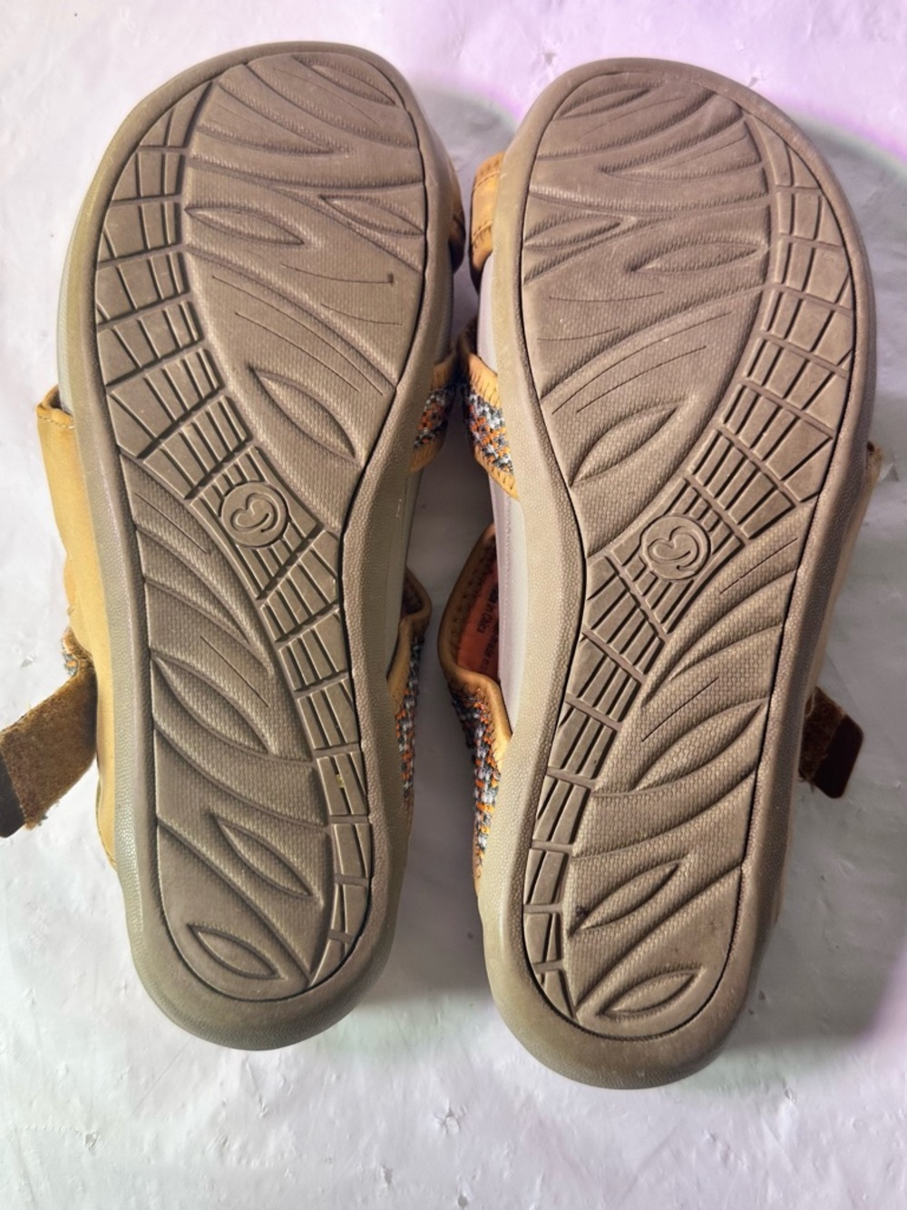 BareTraps Tan Slide Sandals with Orange Footbed and Braided Straps - Picture 6 of 8